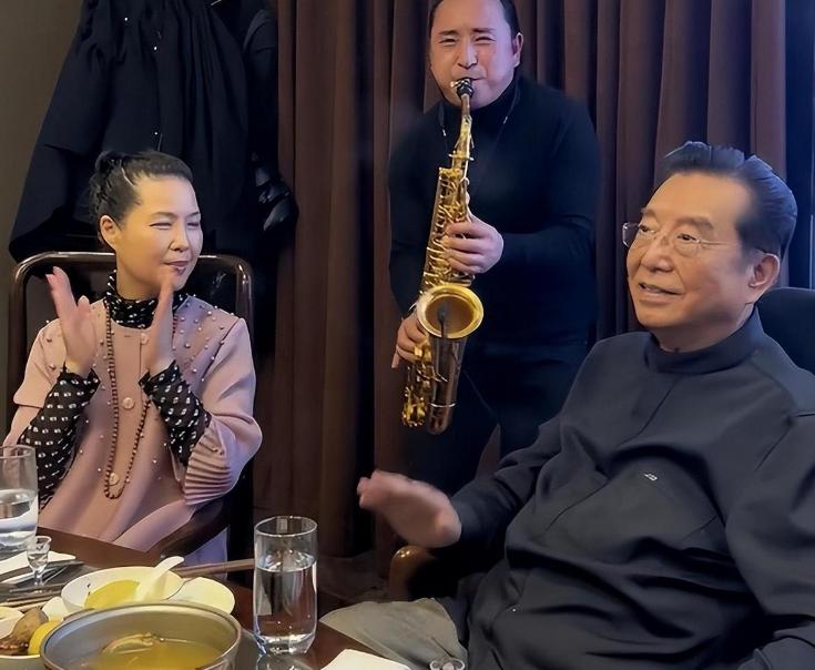 84岁李双江出席画面,84岁李双江身体近况