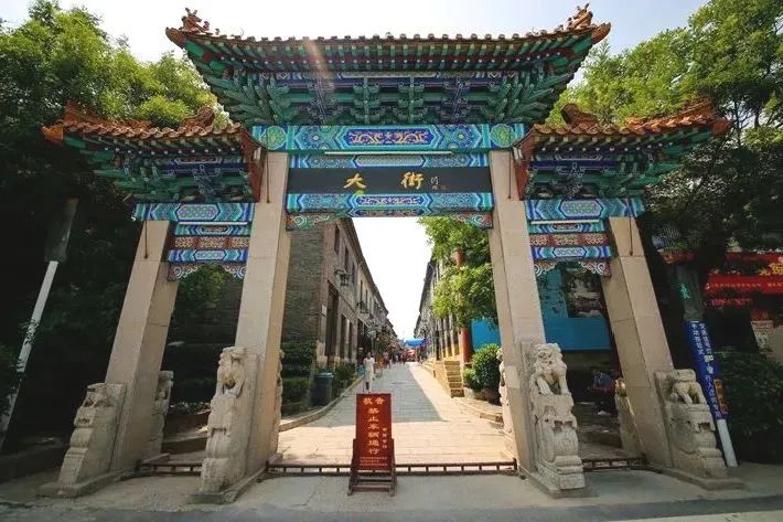 除了淄博还有哪里的烧烤值得打卡,最近火的除了淄博的烧烤还有什么