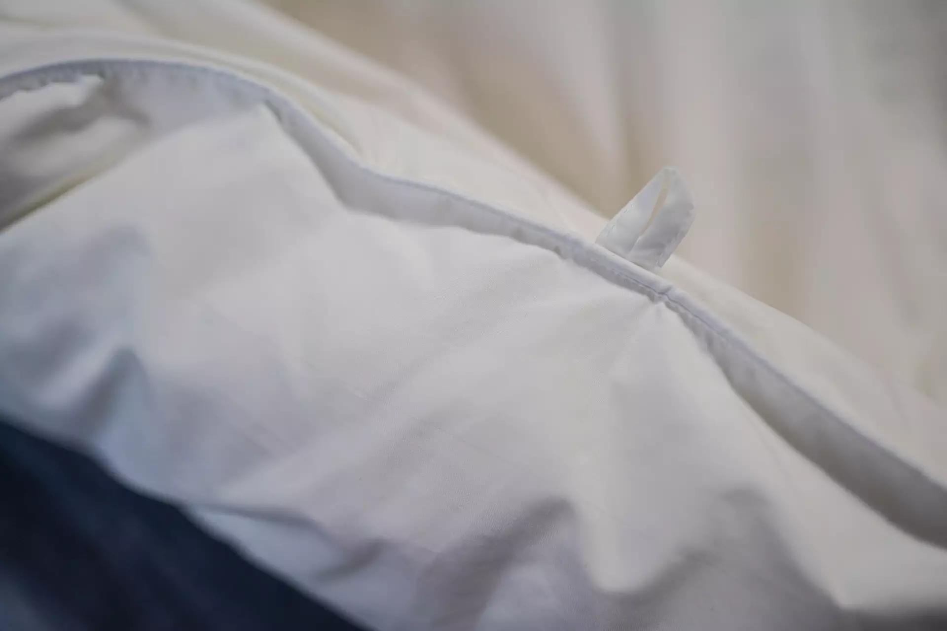 5000元以下口碑羽绒被大PK，参数对比加实测，搞定历史最冷冬天