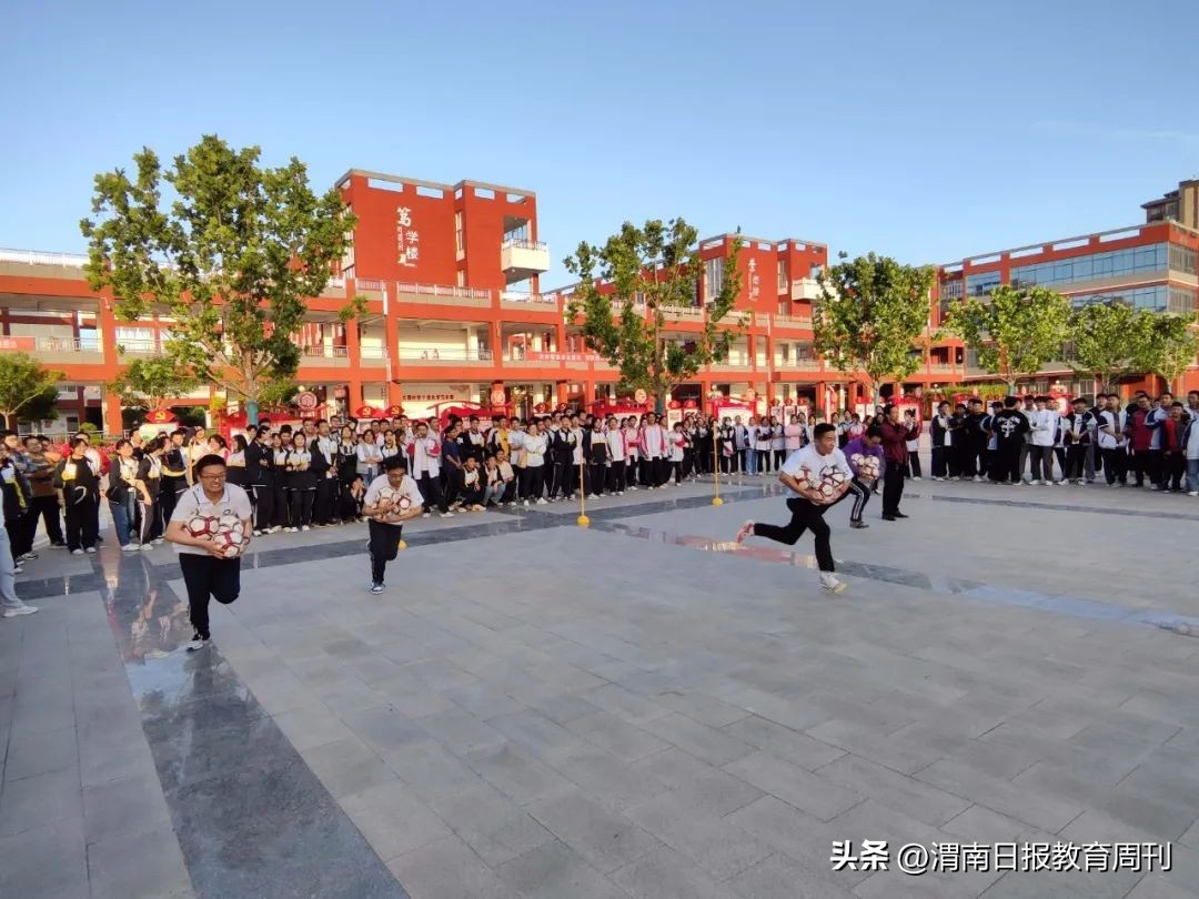 嗨起来广场舞比赛,趣味运动会嗨起来视频