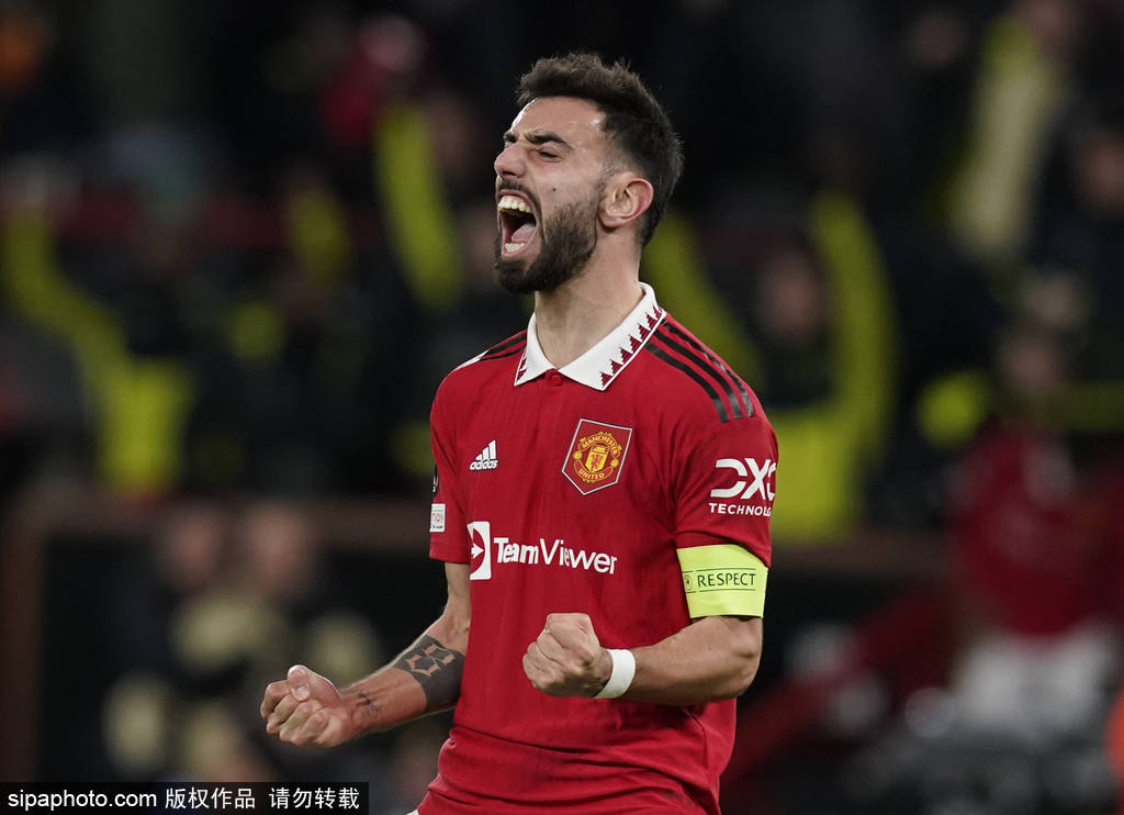 欧联杯绝杀集锦,莱万破门助巴萨取胜