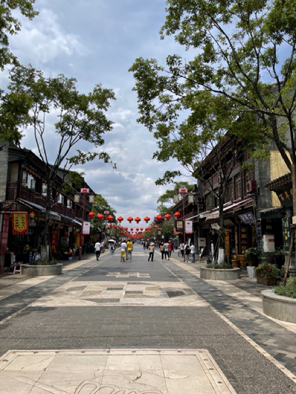 昆明一座让人流连忘返的城市,被低估的旅游城市昆明