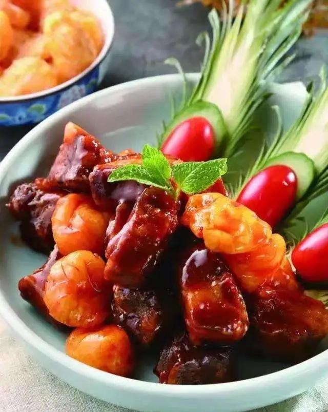 云南旅游各地美食推荐一下,去云南旅游必吃的美食有哪些