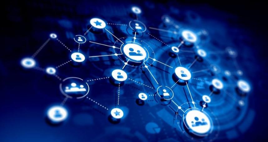 男子地铁猥亵女乘客被抓现场报警,男子地铁内猥亵女子被抓现行