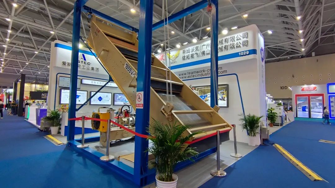 最新低碳智能技术亮相石油装备展,低碳技术与智能制造科技博览会