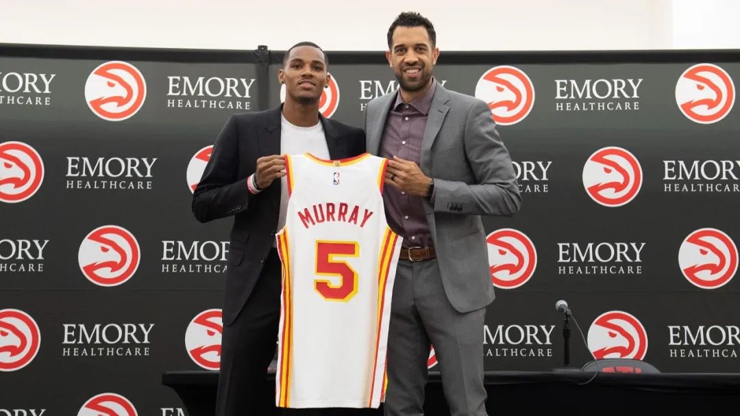 双剑合璧老鹰杀进东部前四，谁说两位明星控球手不能共存？