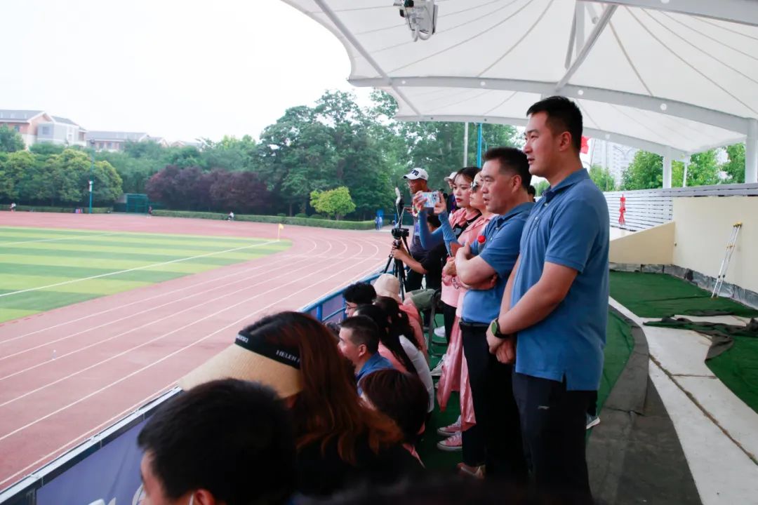 开封金明中学足球队的照片,金明中学足球队