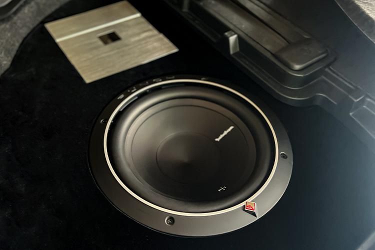 上海丰田埃尔法改装汽车音响隔音,嘉兴丰田埃尔法改装隔音