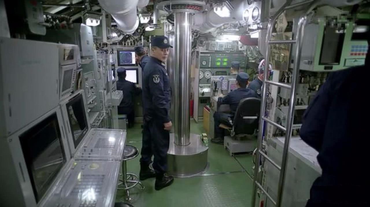 潜艇兵是怎样工作和生活的,潜艇兵的悲惨生活