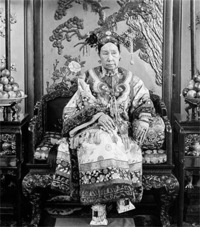 张学良的长女张闾瑛今年多大岁数,张学良与于凤至第一个长女