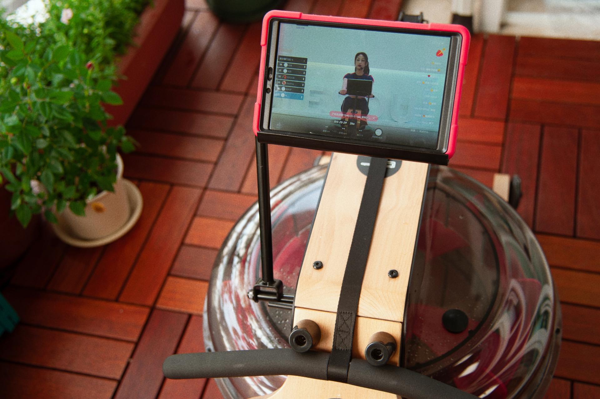 野小兽划船机r40s如何更换电池,野小兽划船机r40s好还是r30好