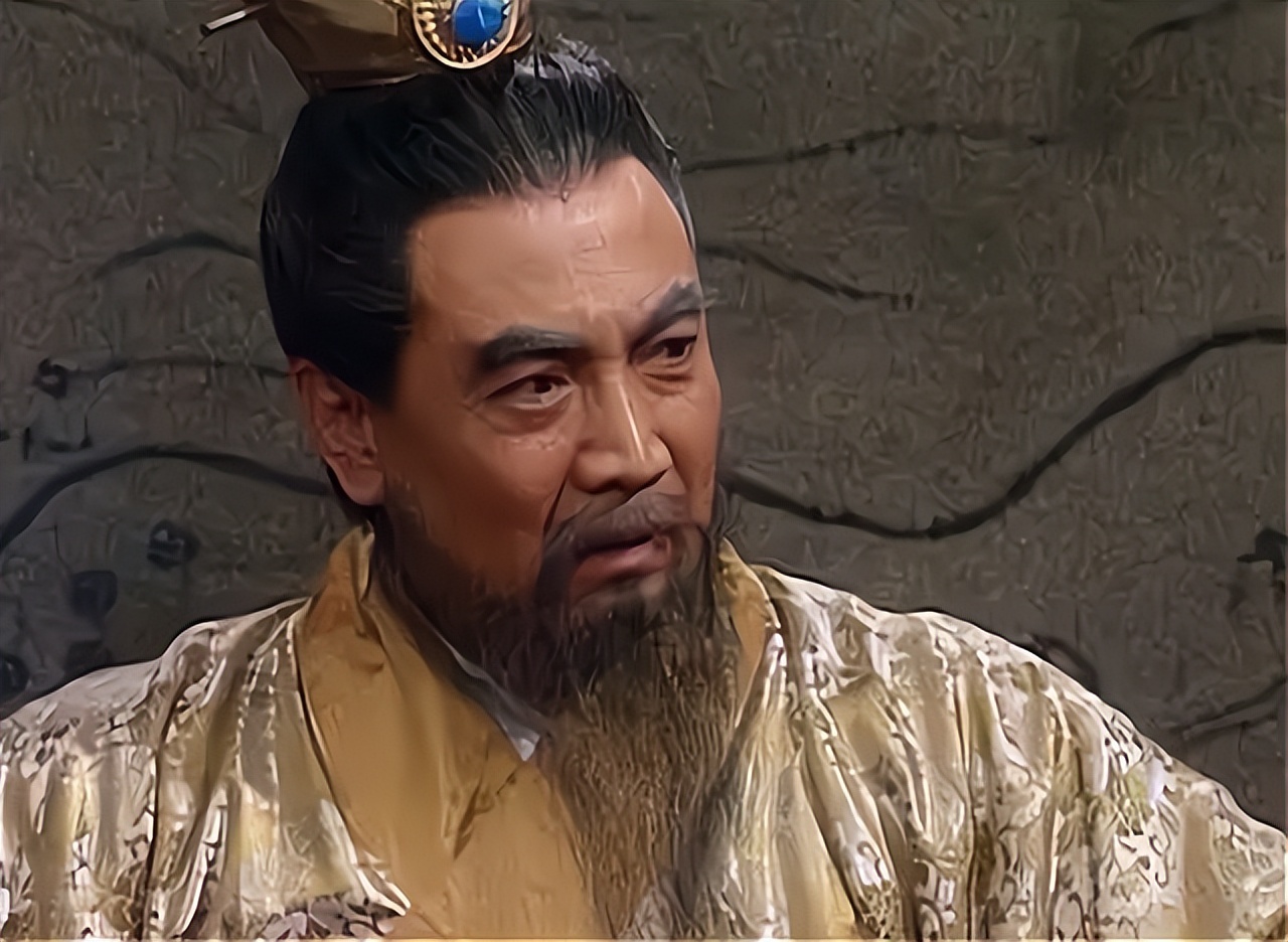 夏侯惇对战关羽三国演义,三国演义夏侯惇战了几次吕布