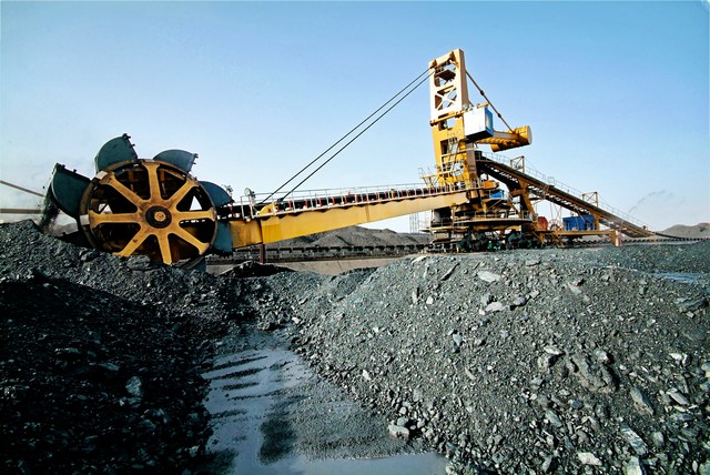 现在的年轻人还能去煤矿吗,煤矿为什么一般人进不去