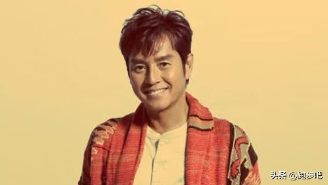 #72岁谭咏麟短短几天暴瘦14斤,73岁谭咏麟患病暴瘦后恢复圆润