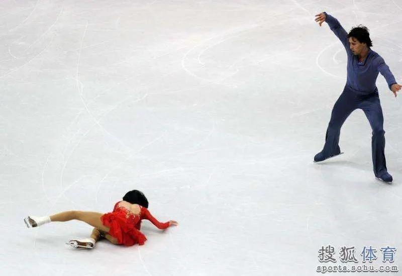女子花样滑冰失误的视频,花样滑冰失误精彩视频