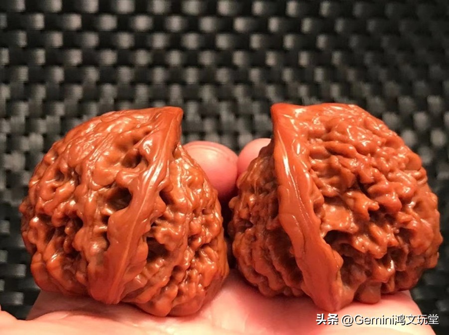 新手玩文玩核桃要高抛还是原色,文玩核桃四座楼适不适合新手