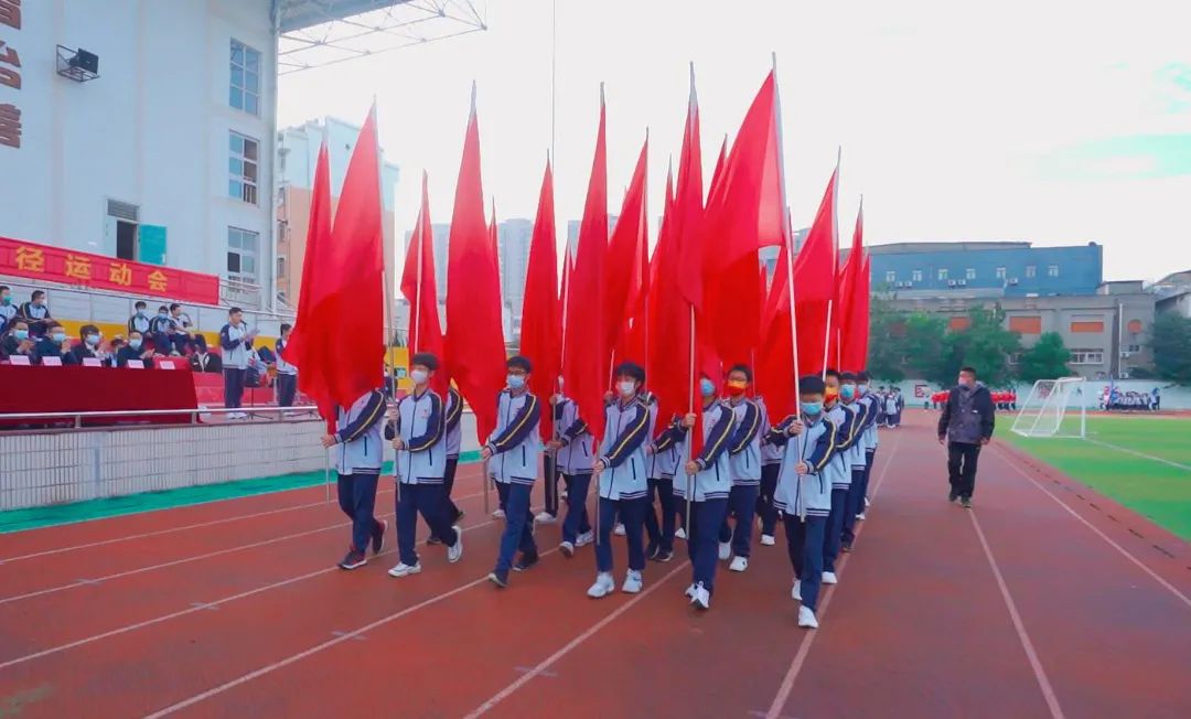 秦淮科技高中跑操,南京市秦淮中学跑操