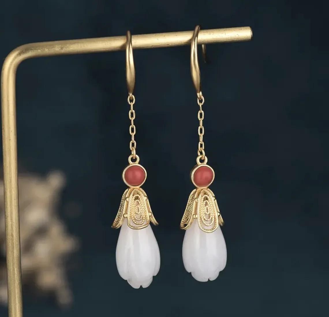 古人为何在耳朵上穿洞？玦和珰有何区别？