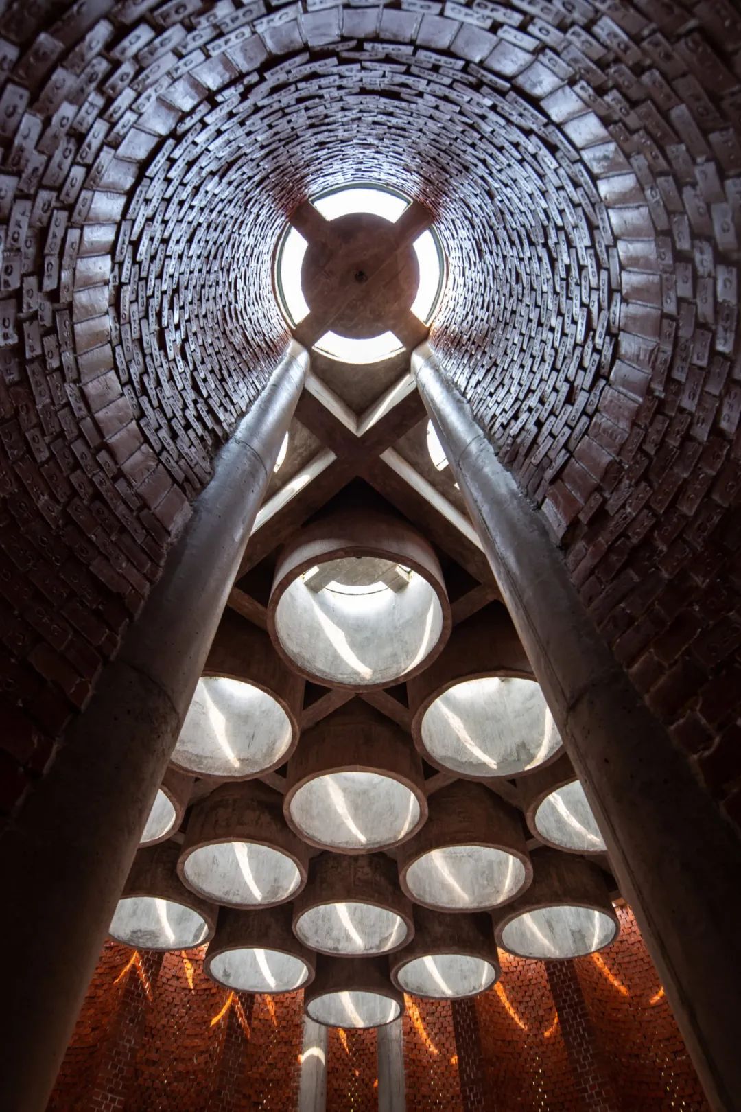 简单爱户型,红砖建筑特殊花样造型