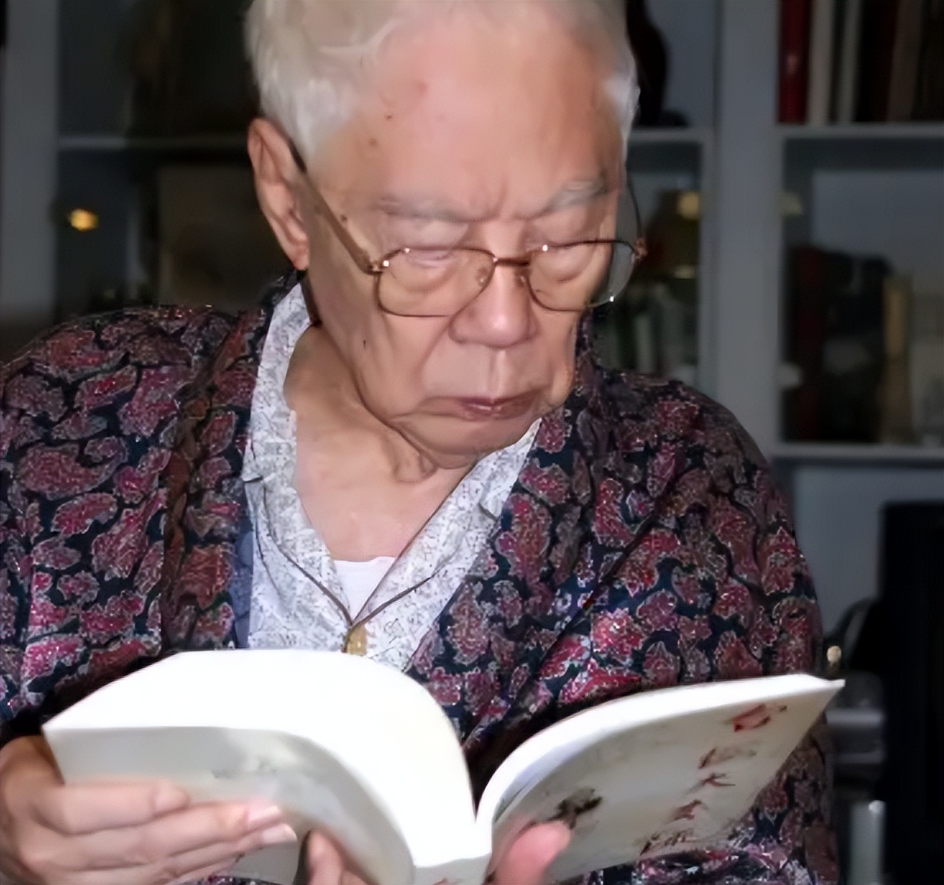 柏杨和张香华有孩子吗,柏杨与张香华是什么关系