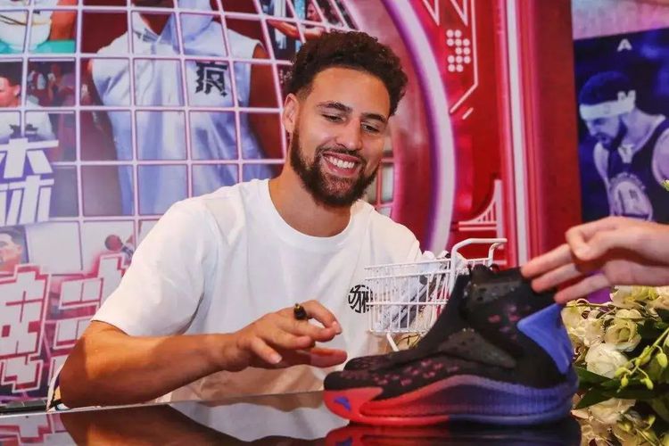 nba球员年收入排名出炉詹姆斯居首,nba威斯布鲁克年薪