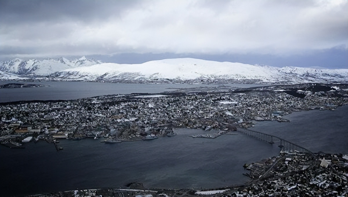 俄罗斯处于世界的哪个位置,俄罗斯所在的大洲是什么洲