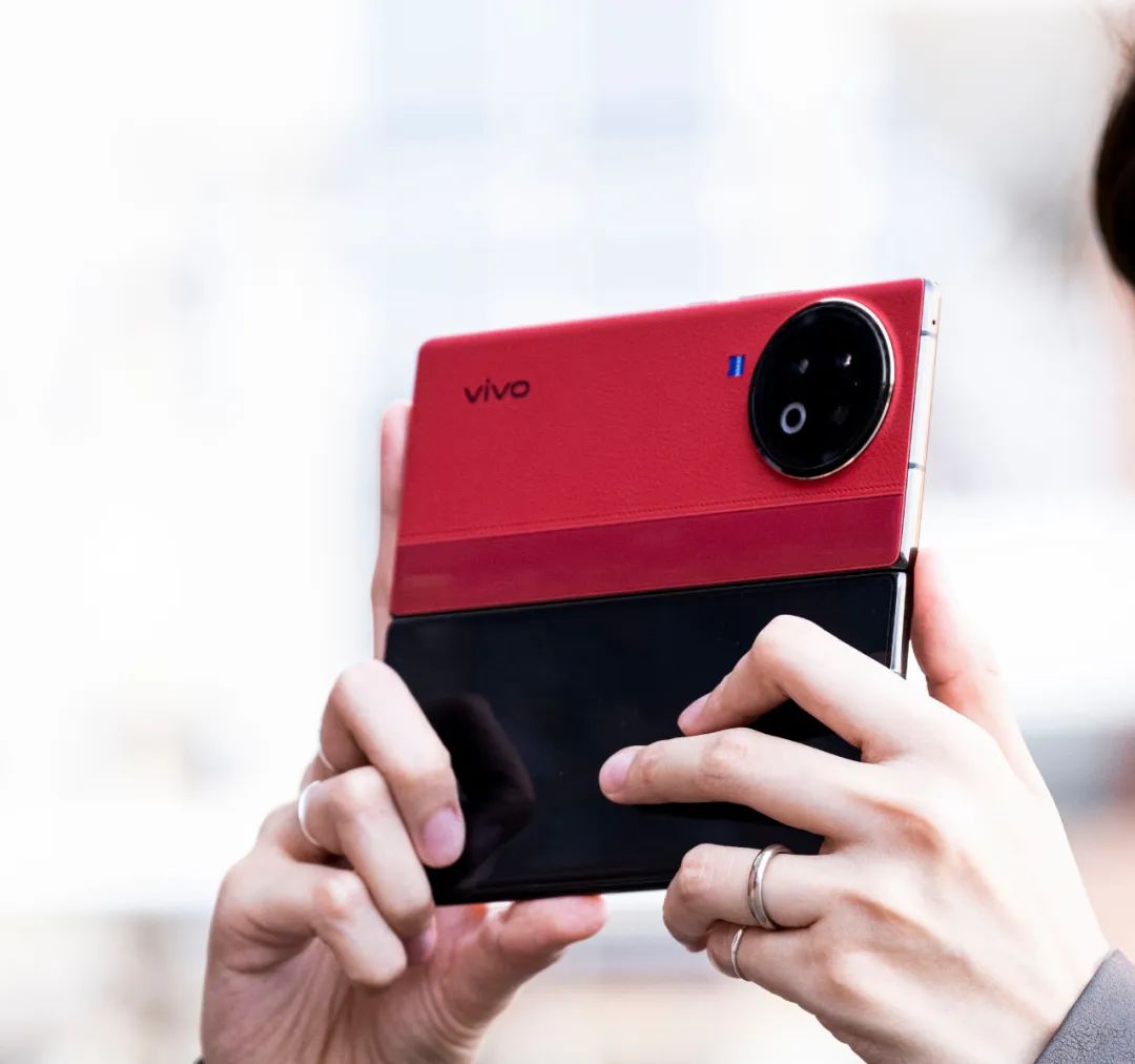 vivo折叠手机xfold2,vivo折叠手机xfold2使用感受