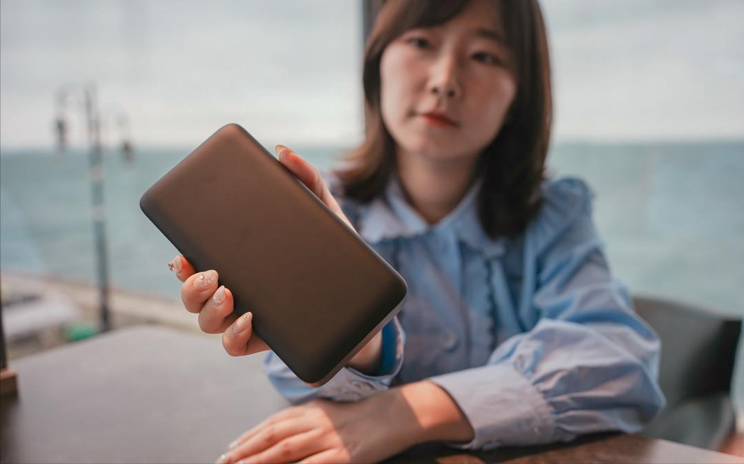 绿联充电宝最高支持多少瓦快充,绿联20000毫安双向快充