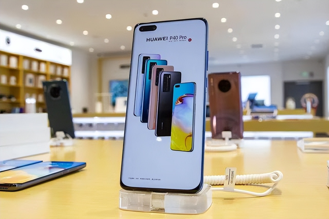 手机店买手机跟网上买哪个贵,买手机实体店便宜还是网购便宜