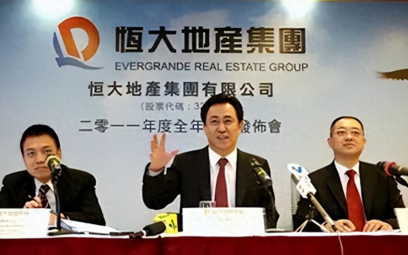 许家印歌舞团队演员照片,许家印歌舞团队演员状况