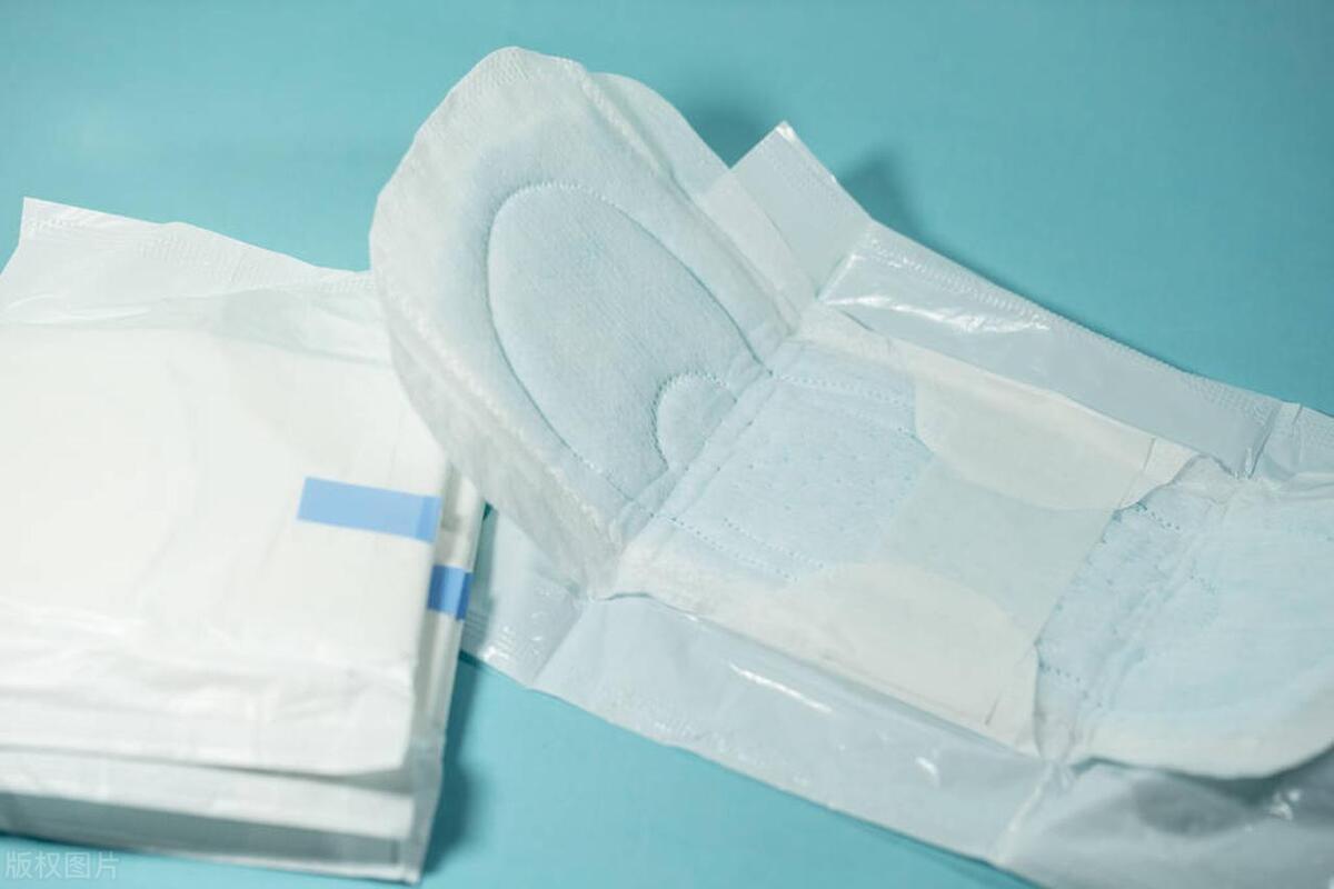 高铁售卖卫生巾现在怎么样了,高铁上是否能卖卫生巾引热议