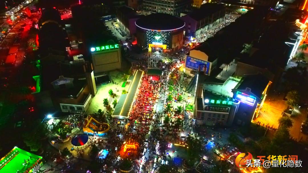 地摊经济盛行的夜市,地摊和夜市经济遍地开花