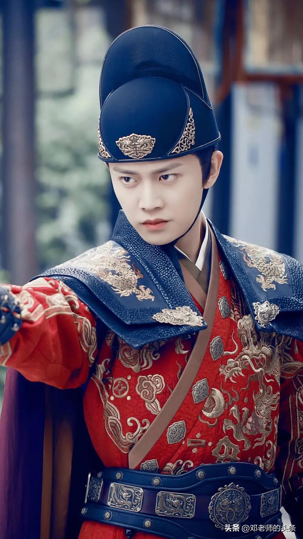 熬夜刷完《月升沧海》，但心中却诸多不甘，意难平！