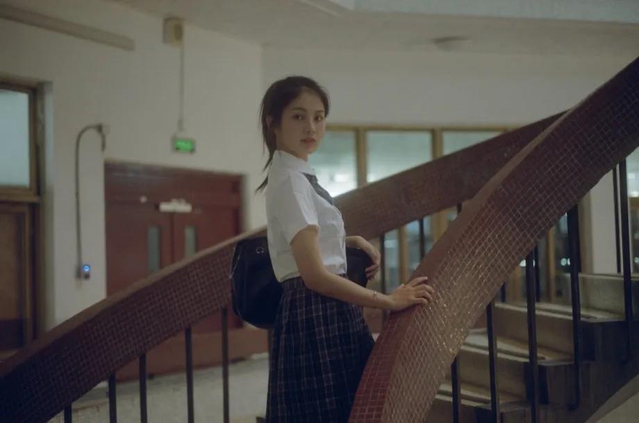 校园女同学校服写真,校服清纯照片