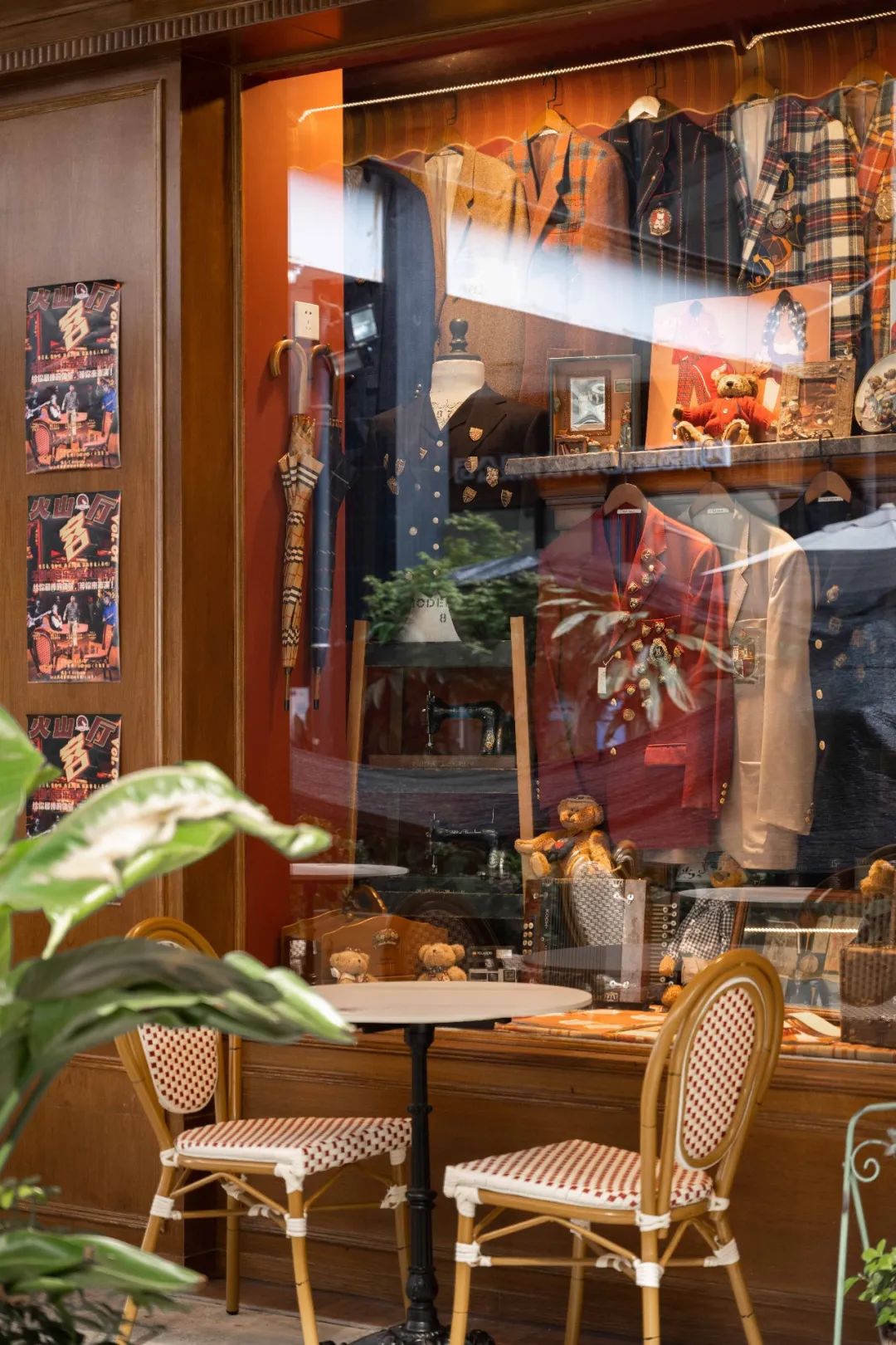 设计灵感丨高温+疫情，这18家“倒霉”的成都新店有什么看头？