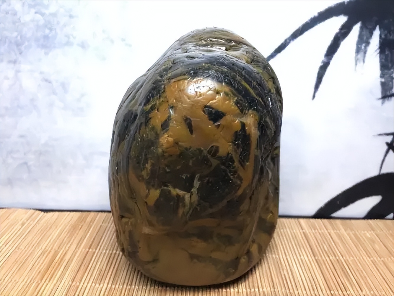 河沟捡熊猫奇石,捡到国宝熊猫奇石