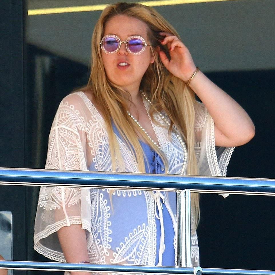 蒂芙尼特朗普和巴伦,伊万卡蒂芙尼近期照片