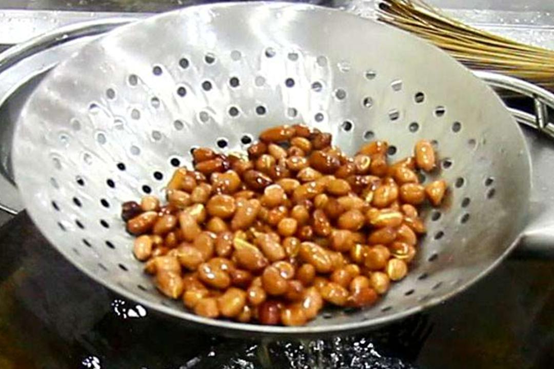 儿童锌过高症状吃什么食物补得快,孩子锌偏高平时可以吃什么