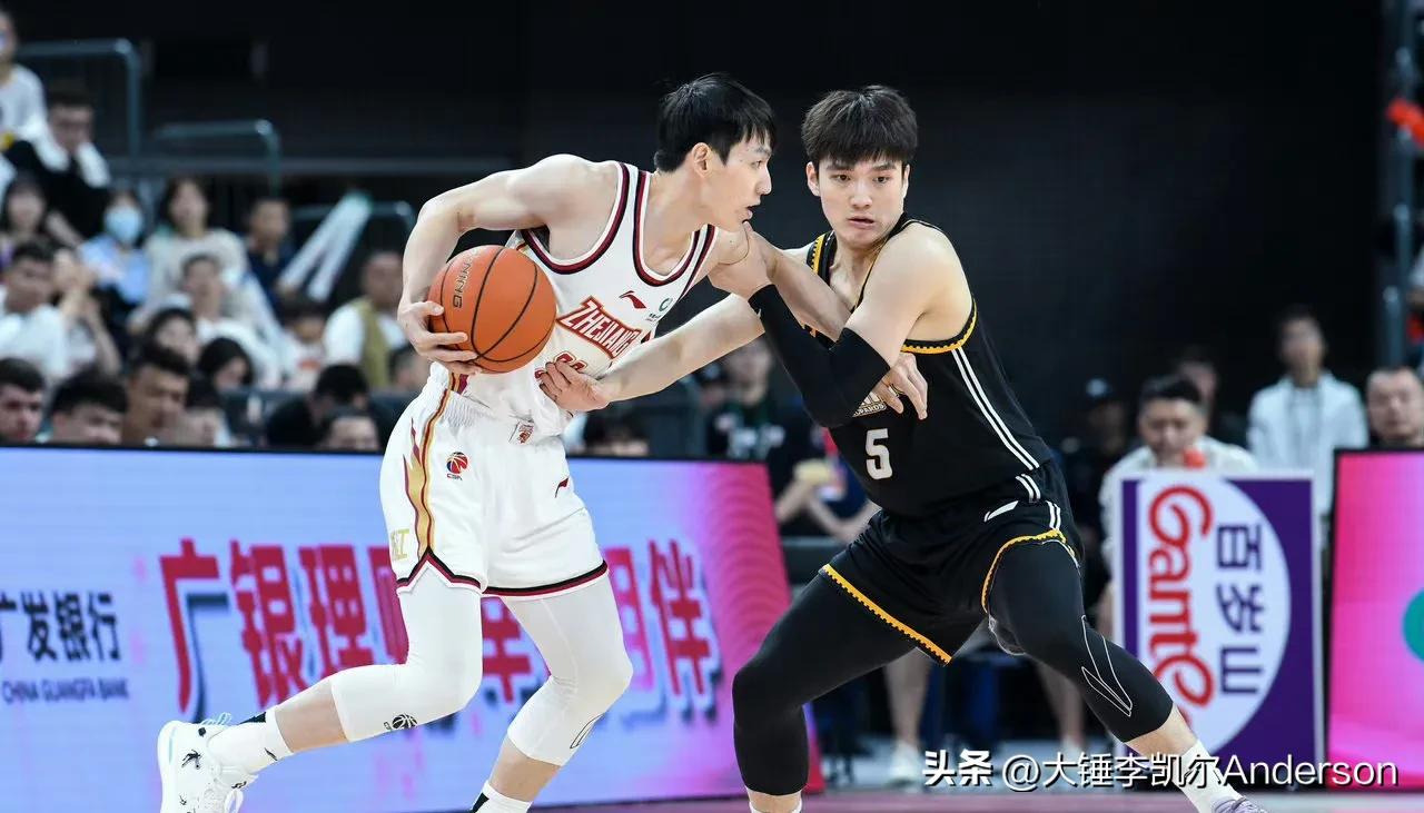 吴前34分难救主完整视频,吴前缺阵对战辽篮坐替补席