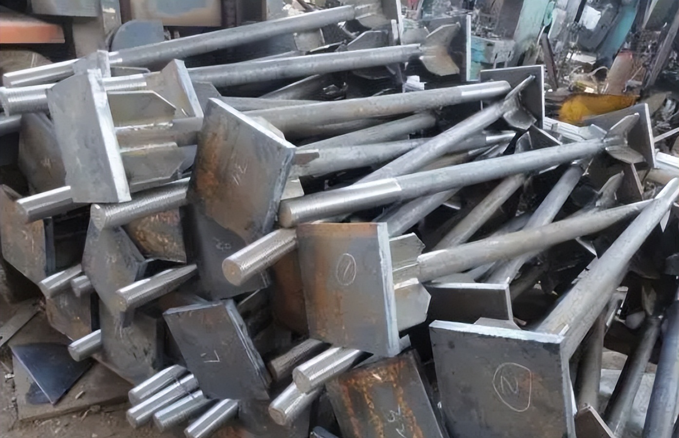 地脚螺栓是高强度螺栓吗,地脚螺栓预埋安装视频