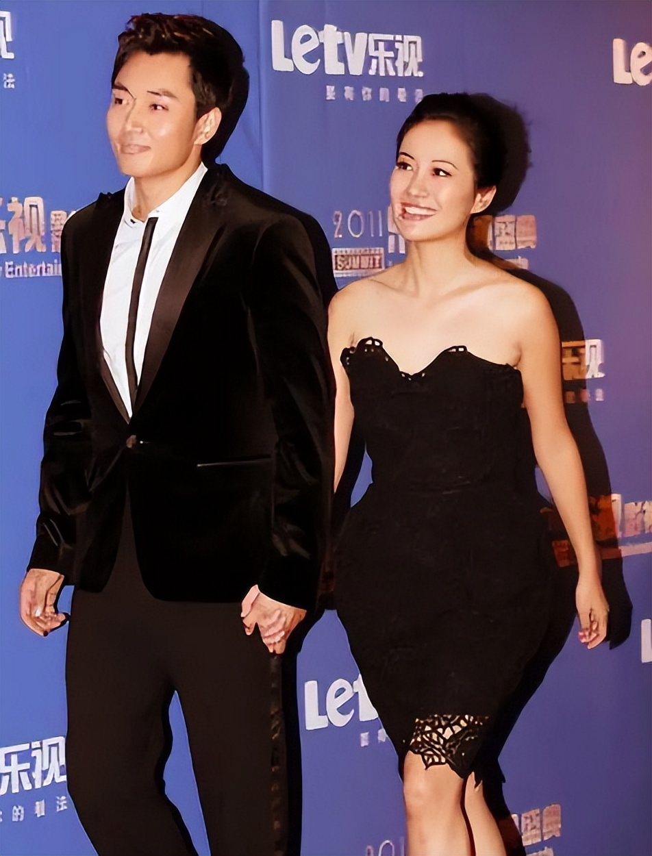 叶璇穿背心直播,叶璇直播穿背心