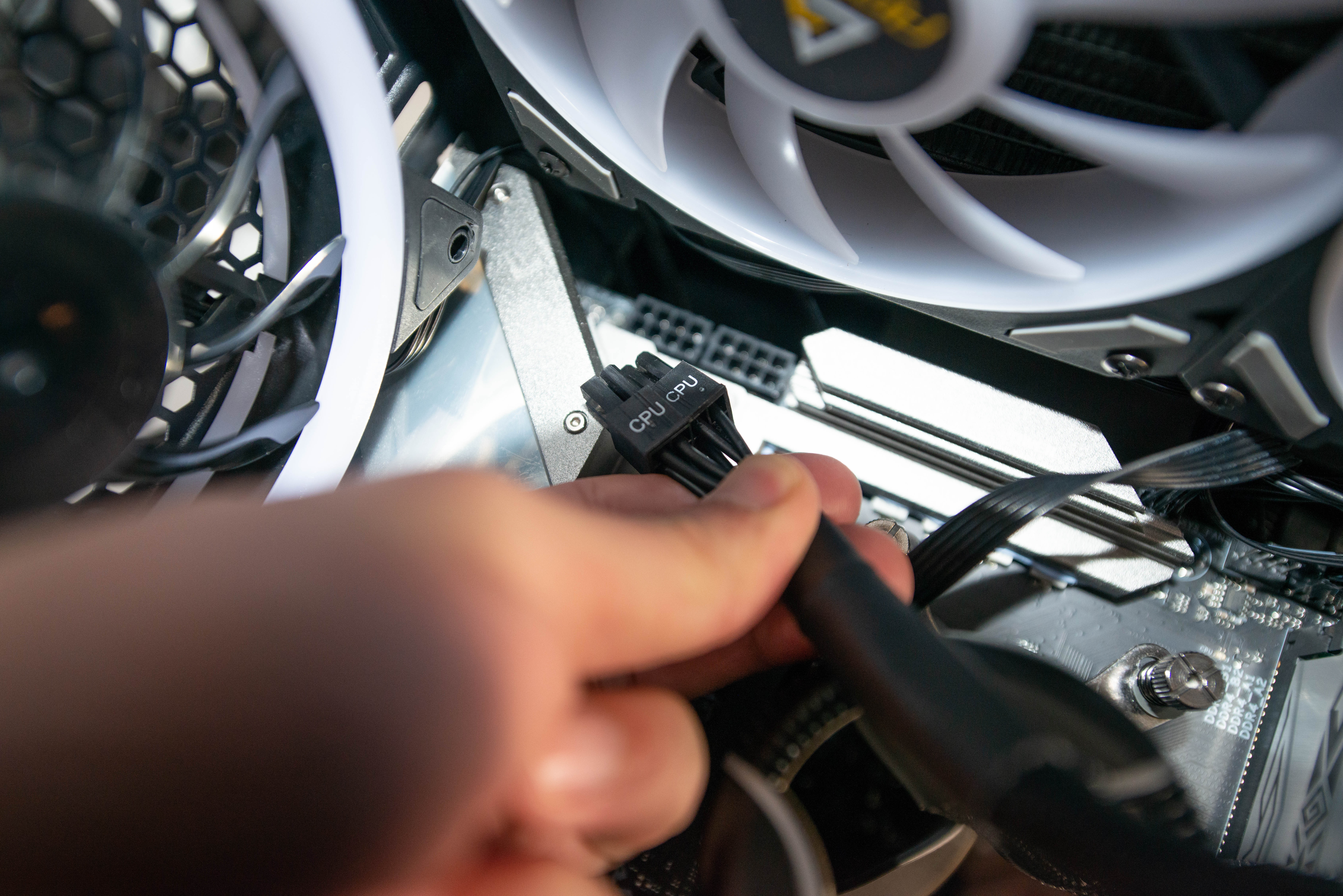 diy水冷显卡教程,电脑组装rgb灯光