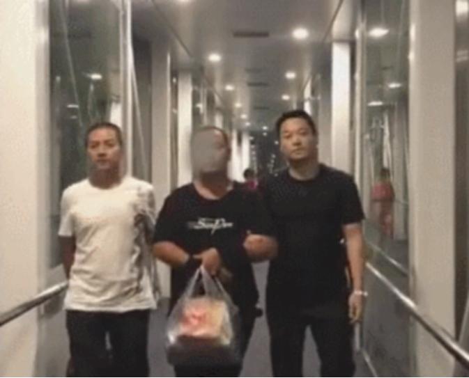 厦门警方抓捕逃犯,厦门一民警患白血病后续