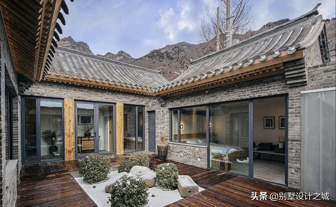 青砖是老土平凡的代名词，为什么设计师们对青砖却爱不释手