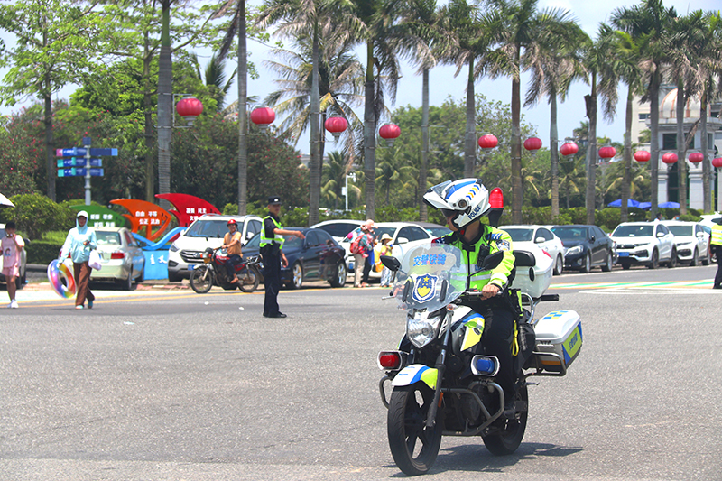 平安守护藏蓝青春,电白区平安夜的活动