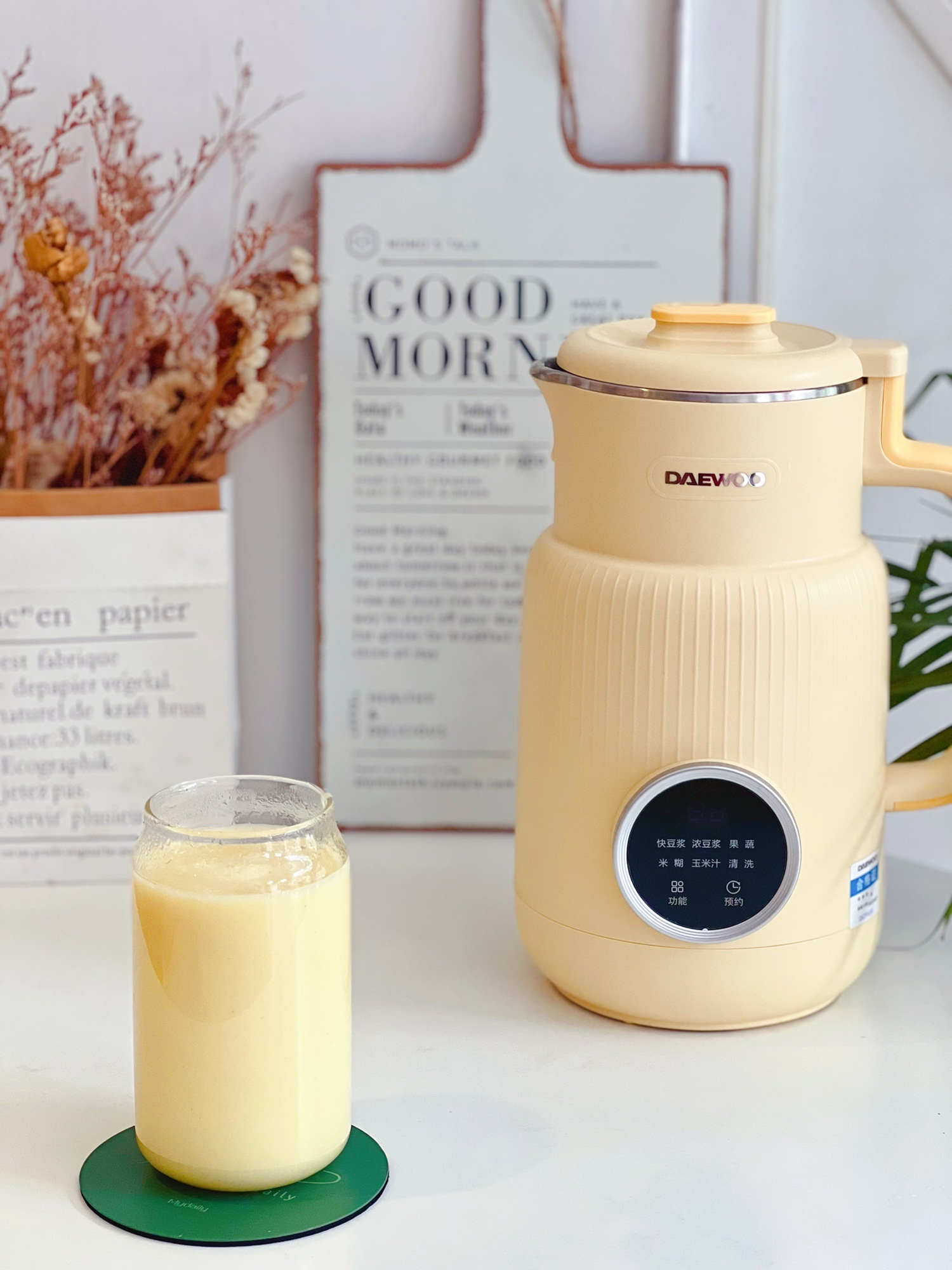 微波炉作为厨房中不可或缺的电器,厨房电器微波炉实用吗