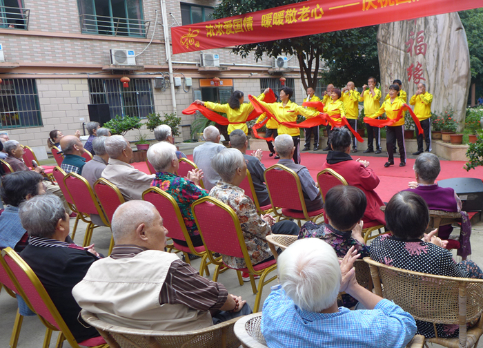 爱心志愿者走在春风里,无锡爱心志愿者有多少