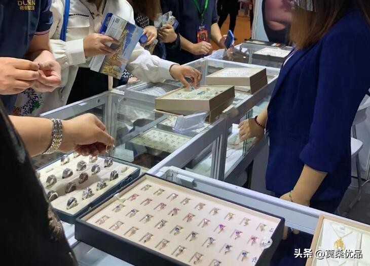 饰品厂家一手货源在哪里,如何寻找优质便宜货源