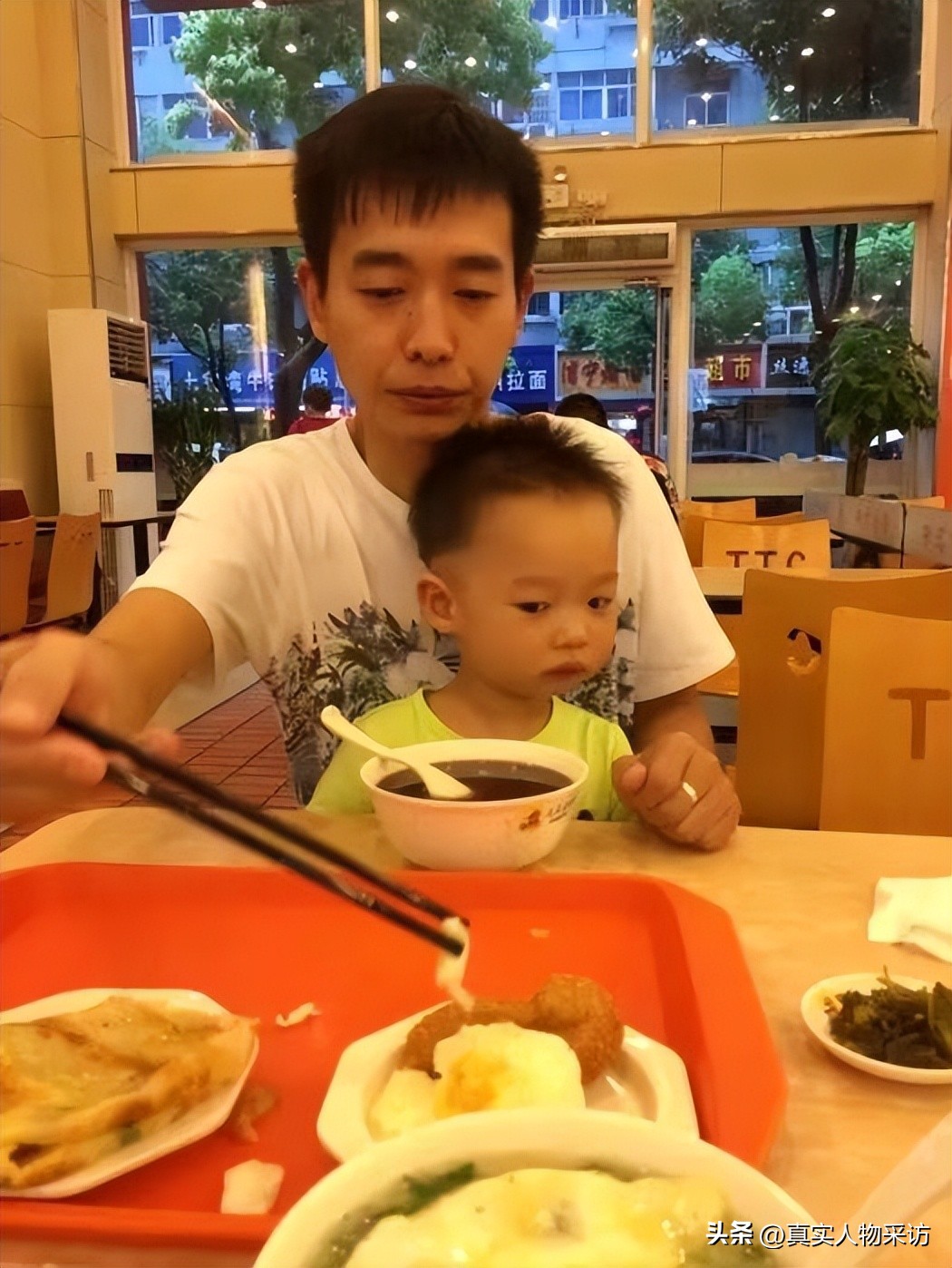 自闭症孩子得了抑郁症怎么办,怀疑孩子自闭自己得了抑郁症