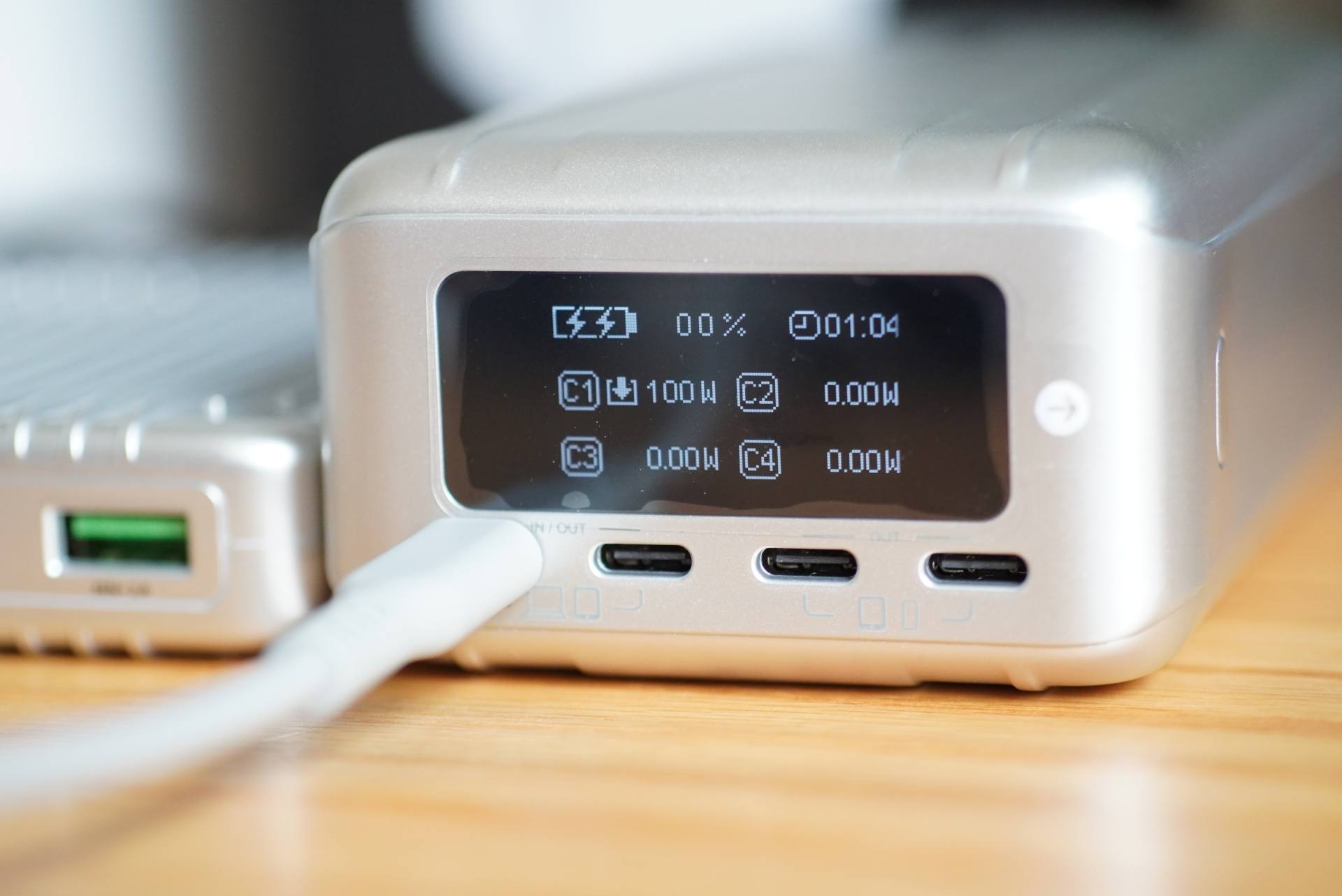 男人至死是少年,一个喜欢折腾的理工男的桌面好物分享